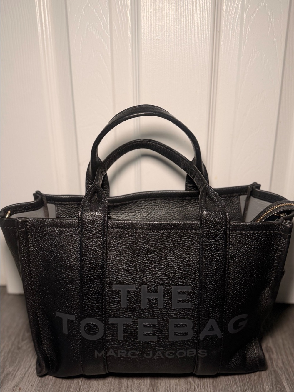 Marc Jacobs Black The Tote Bag -  Leather
